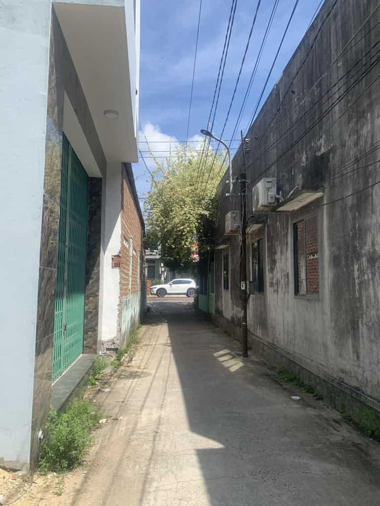 Bán lô đất VỊ TRÍ CỰC ĐẸP tại Bùi Thị Xuân, Tp. Quy Nhơn, cách quốc lộ 1A tầm 20m Bán lô đất VỊ TRÍ CỰC ĐẸP tại Bùi Thị Xuân, Tp. Quy Nhơn, cách quốc lộ 1A tầm 20m